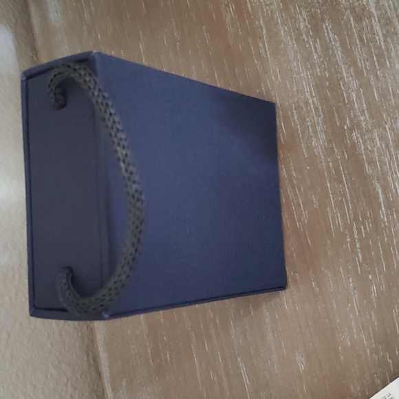 New in box never used DIOR Lipstick travel duo lip balm & 999 velvet lipstickđź’‹ - Picture 4 of 10